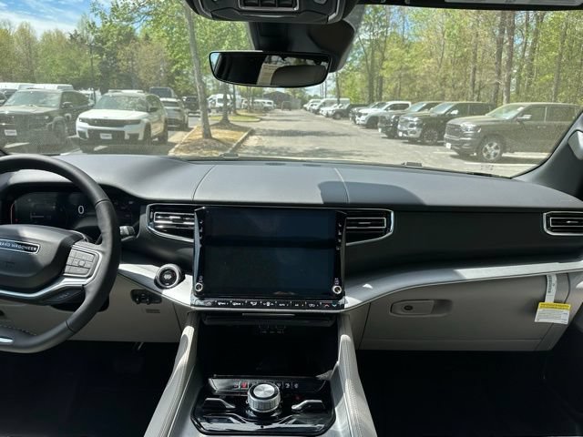 New 2026 Jeep Grand Wagoneer Limited AWD/4WD image 26