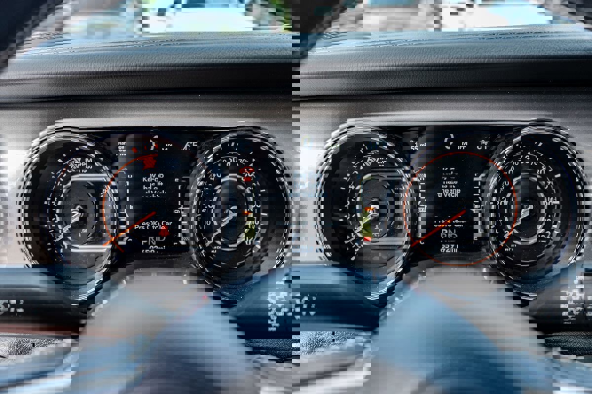 Used 2021 Jeep Wrangler Unlimited Sahara w/ Uconnect 4C Nav & Sound Group image 28