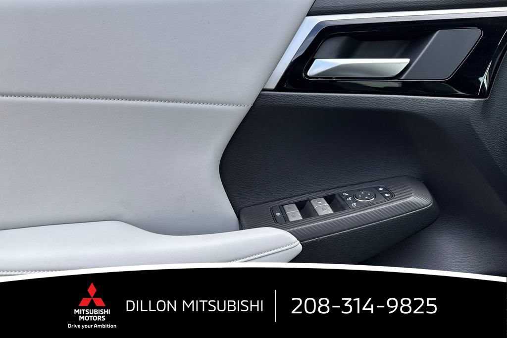 New 2026 Mitsubishi Outlander SE AWD/4WD image 13