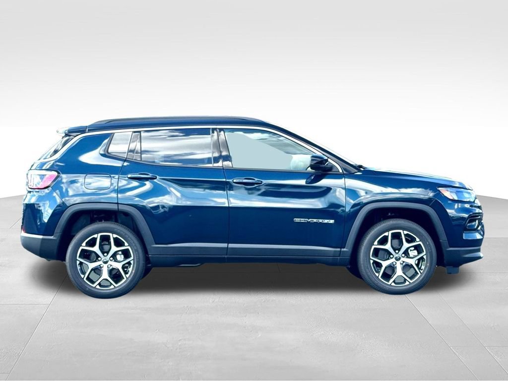 New 2026 Jeep Compass Limited AWD/4WD image 8