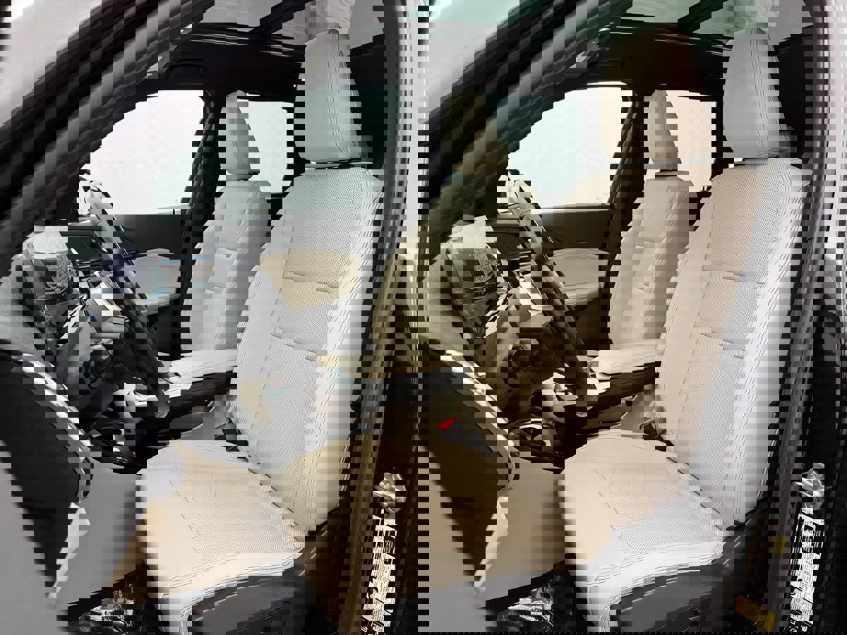 Used 2023 BMW X1 xDrive28i image 8