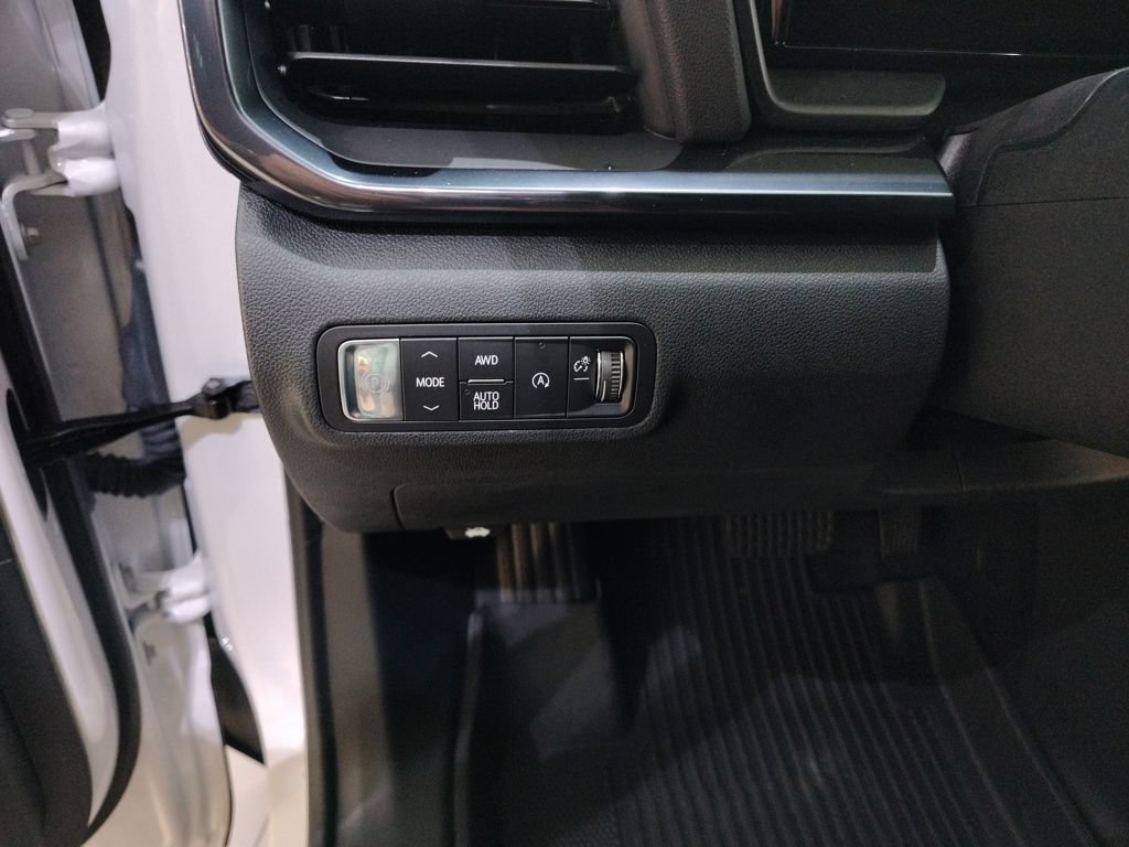 New 2026 GMC Terrain AT4 w/ Technology Package II AWD/4WD image 21