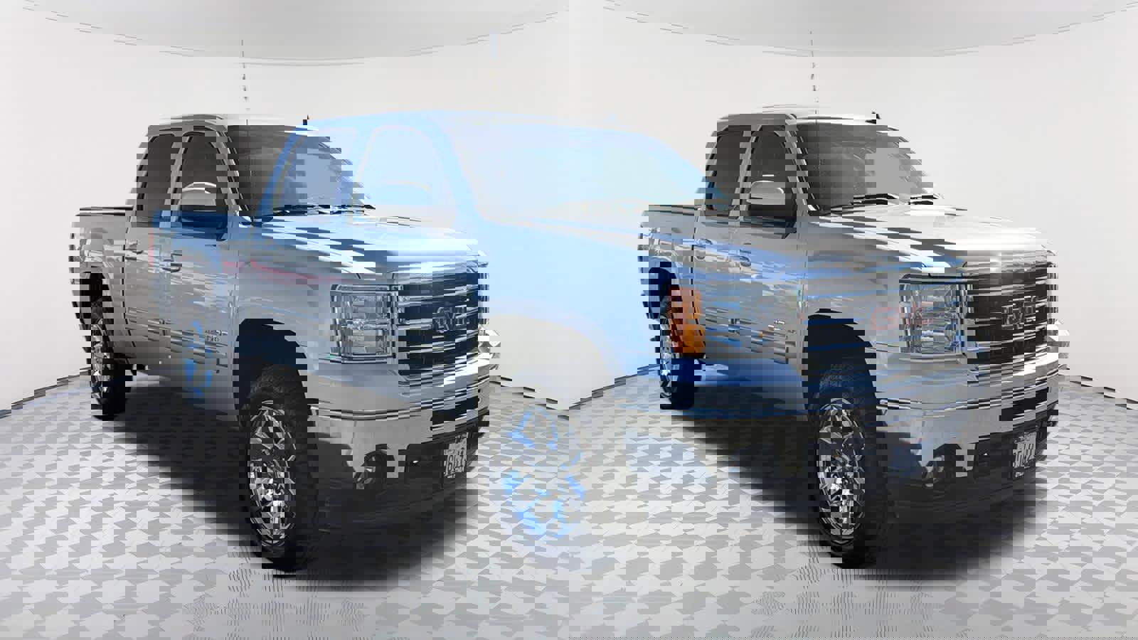 Used 2013 GMC Sierra 1500 SLT w/ SLT Convenience Package image 3