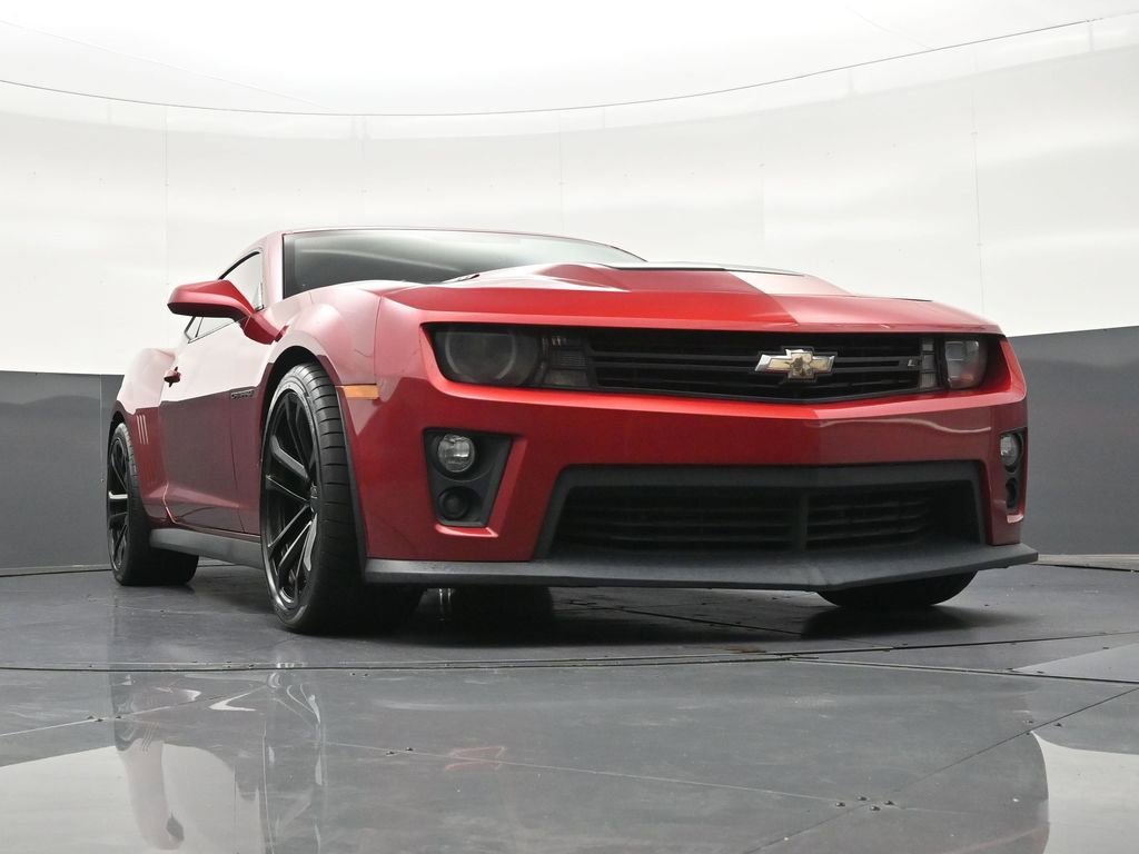 Used 2014 Chevrolet Camaro ZL1 RWD image 28