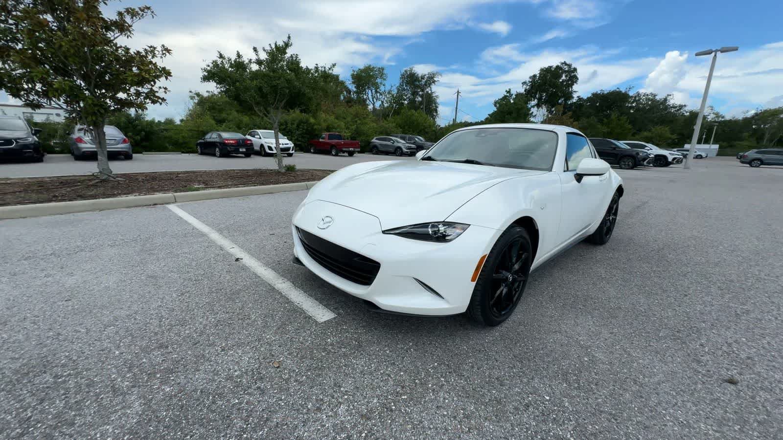 Used 2022 MAZDA MX-5 Miata RF Grand Touring RWD image 4