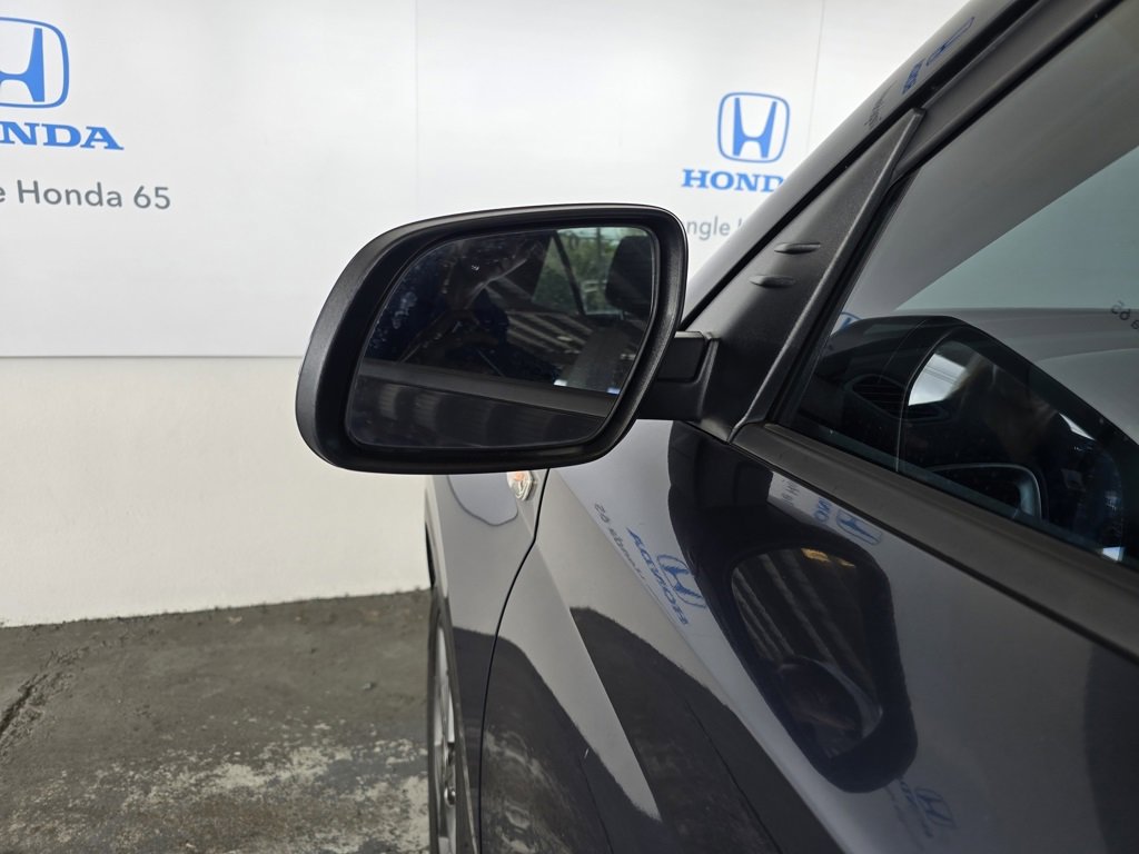 Used 2023 Hyundai Venue SE image 17