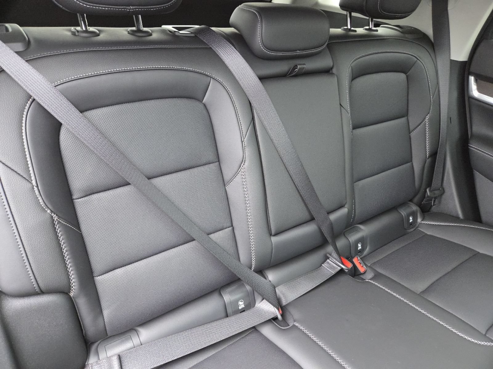 New 2026 GMC Terrain Denali w/ LPO, Floor Liner Package AWD/4WD image 25