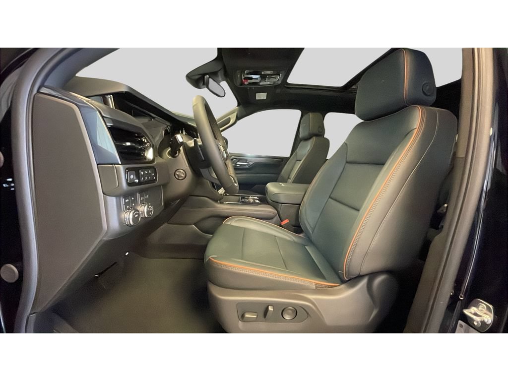 New 2026 GMC Yukon XL AT4 w/ AT4 Premium Package AWD/4WD image 12