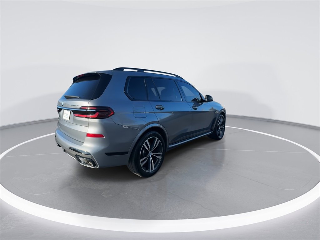 Used 2023 BMW X7 xDrive40i w/ M Sport Package image 8