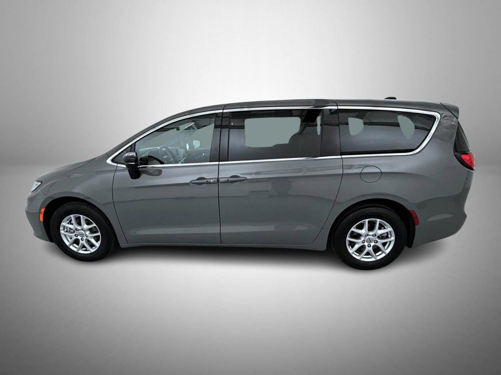 Used 2025 Chrysler Pacifica Select FWD image 8