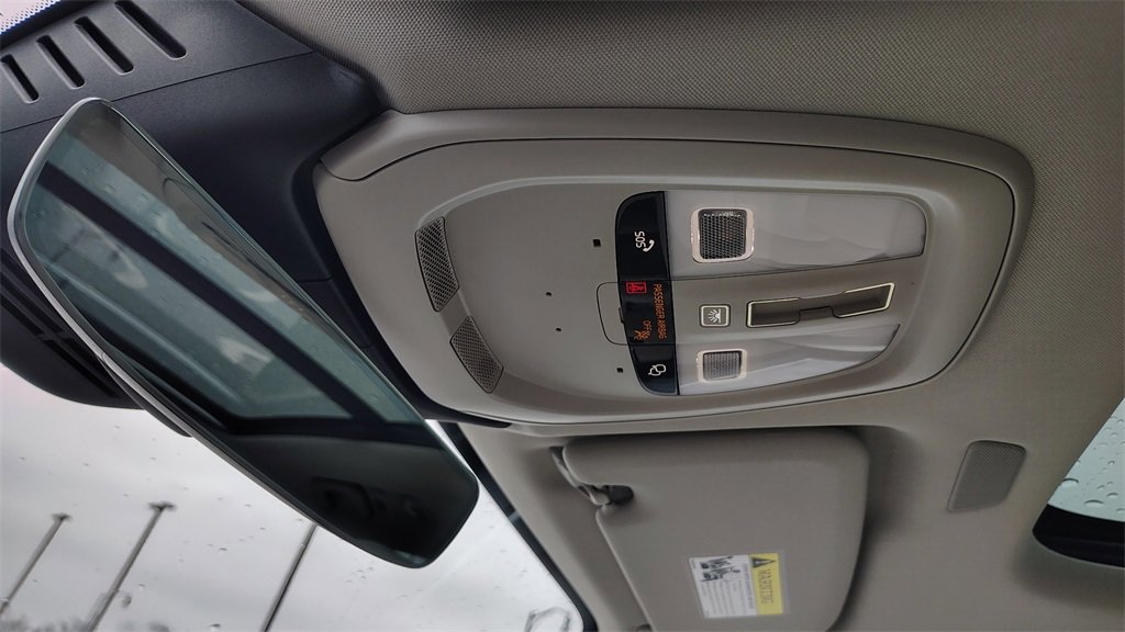 Certified 2023 Volvo XC60 B5 Core w/ Climate Package image 24