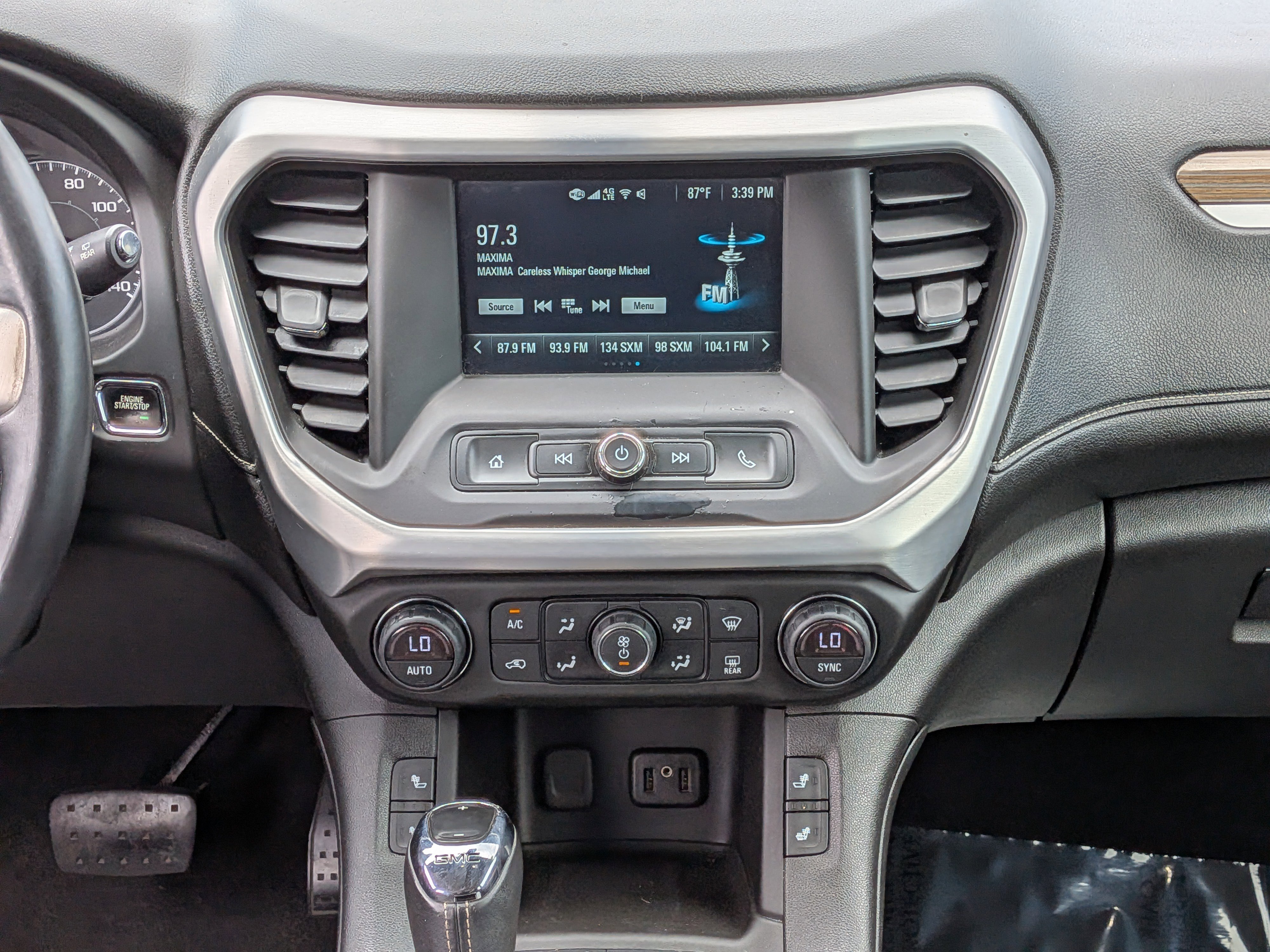 Used 2017 GMC Acadia SLE image 20