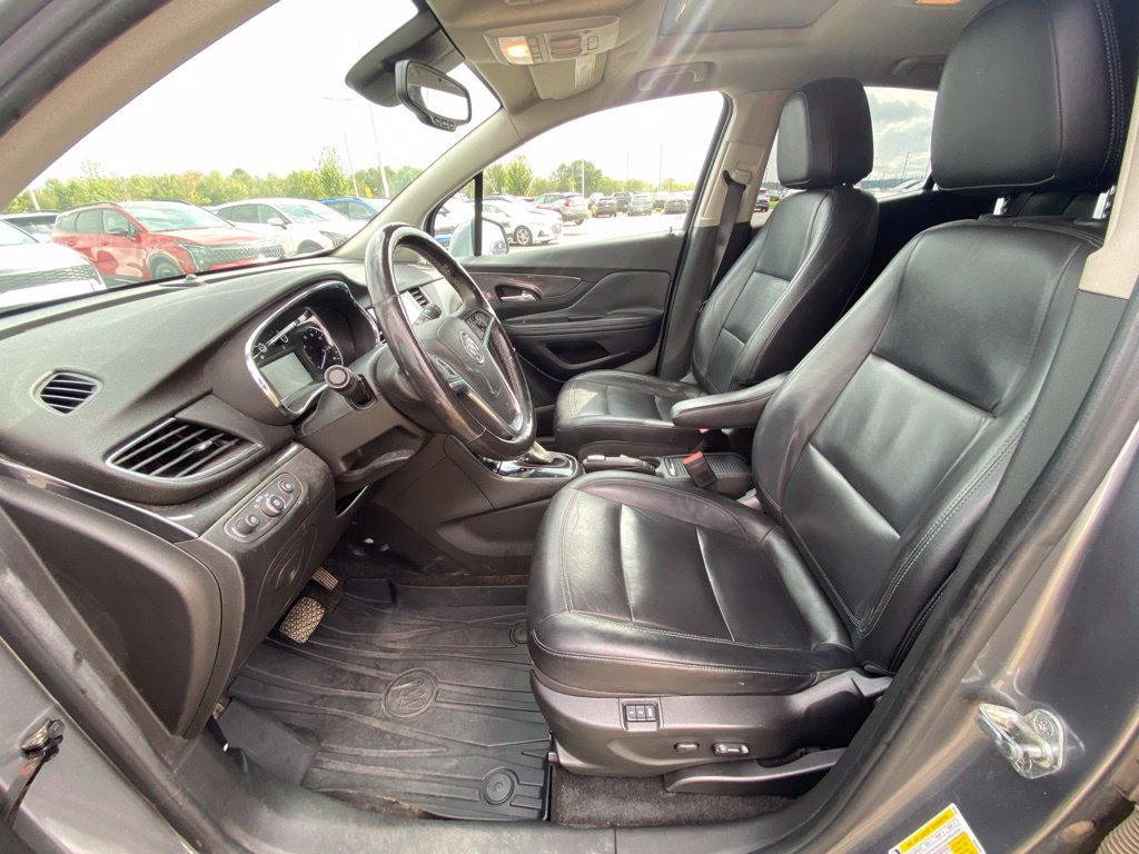 Used 2019 Buick Encore Essence FWD image 14