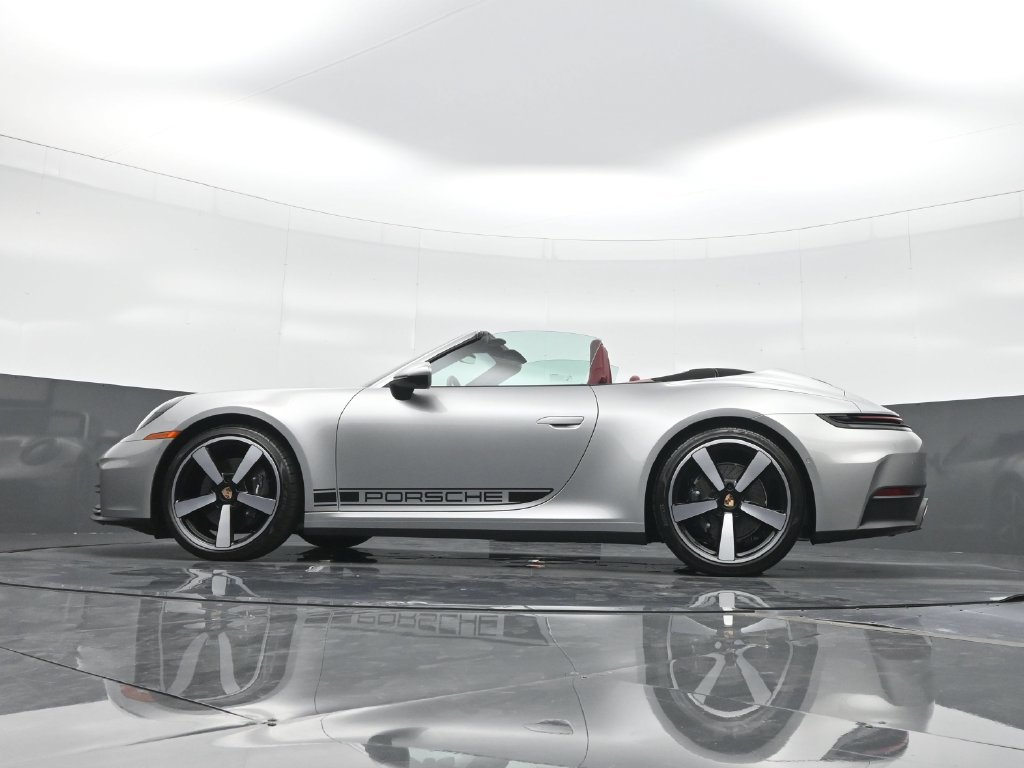 Certified 2026 Porsche 911 Carrera w/ Premium Package RWD image 40