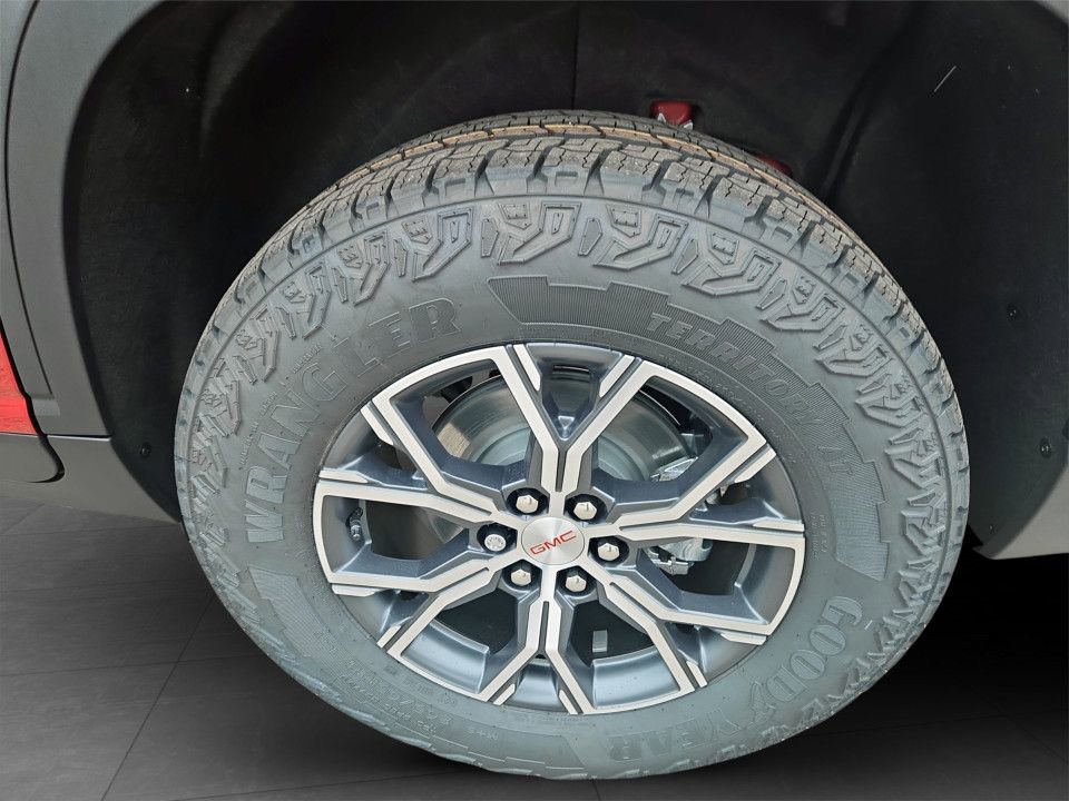 New 2026 GMC Acadia AT4 image 34