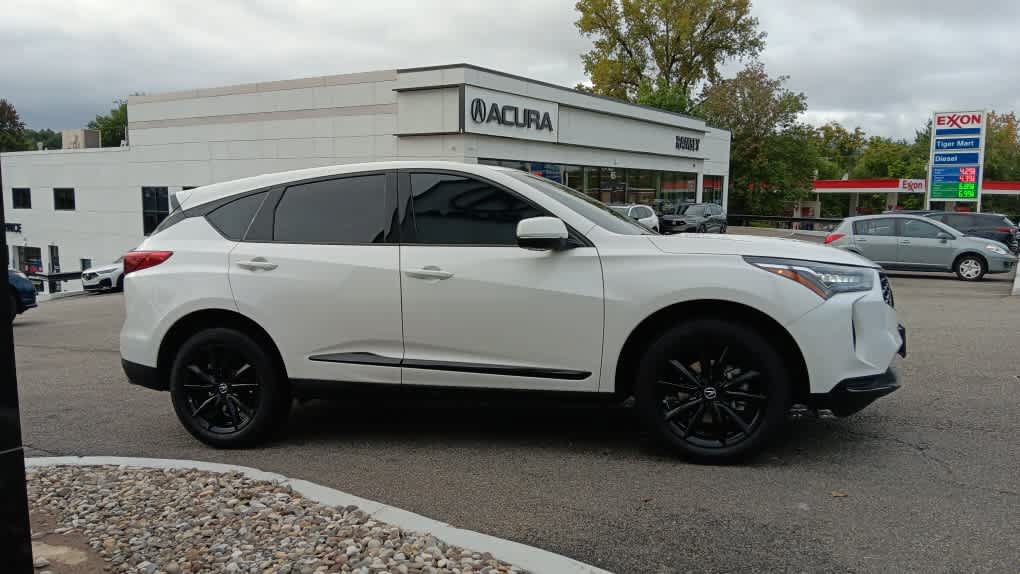 Used 2025 Acura RDX SH-AWD image 6