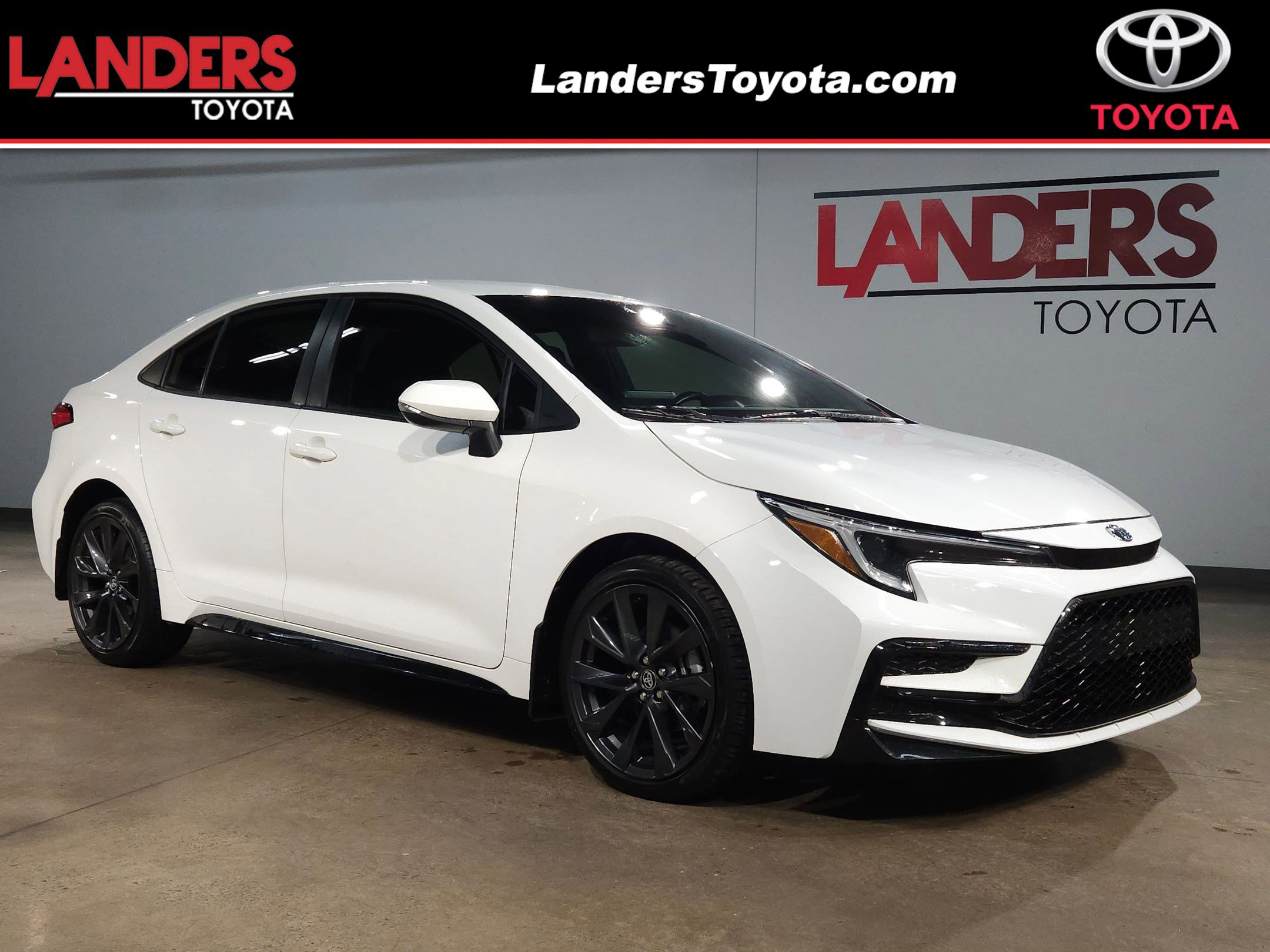 Used 2024 Toyota Corolla SE image 1