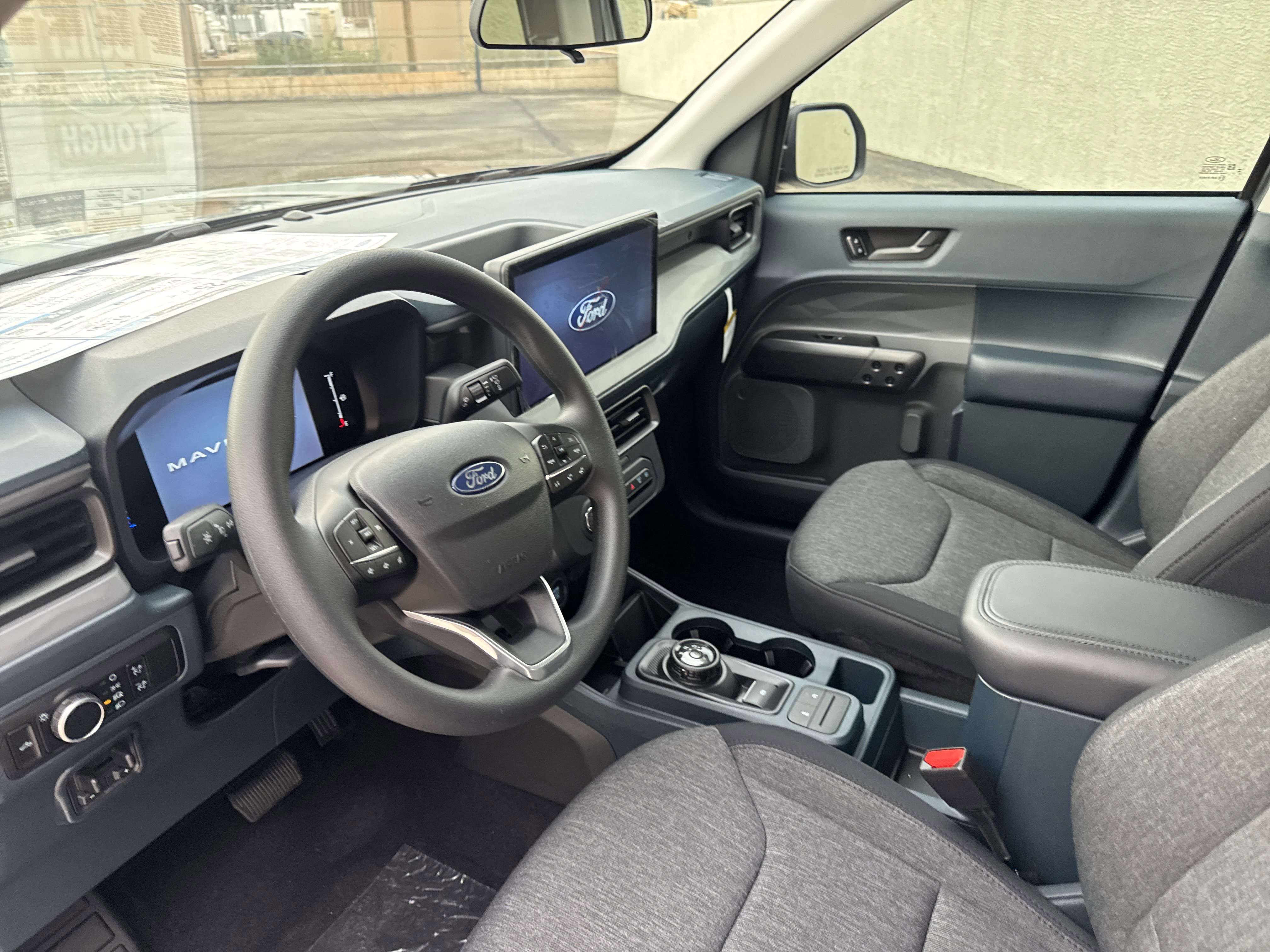 New 2025 Ford Maverick XLT w/ Black Appearance Package image 19