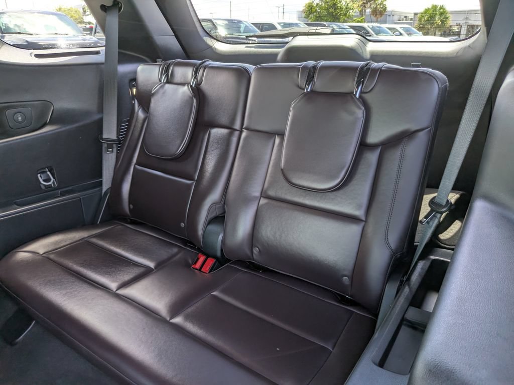 Certified 2026 Ford Explorer Platinum RWD image 20
