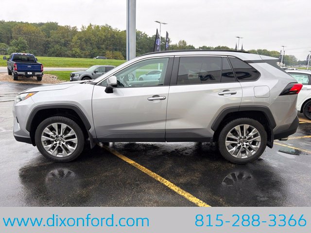 Used 2024 Toyota RAV4 XLE Premium AWD/4WD image 5