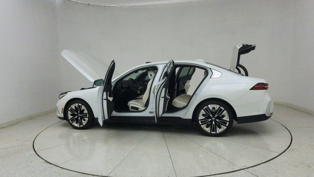 Used 2026 BMW 540i xDrive image 73