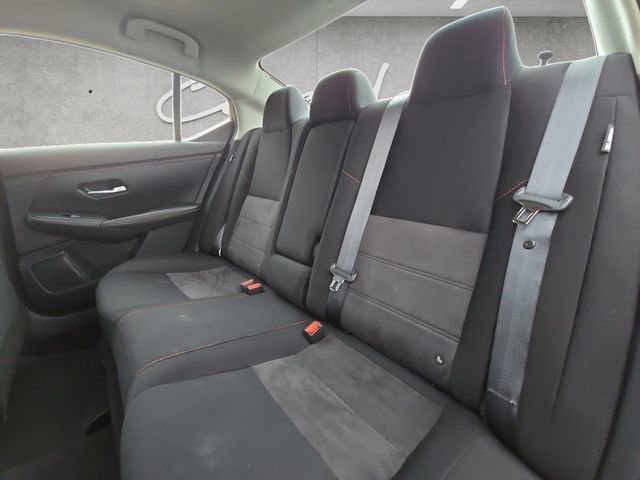 Certified 2025 Nissan Sentra SR FWD image 22