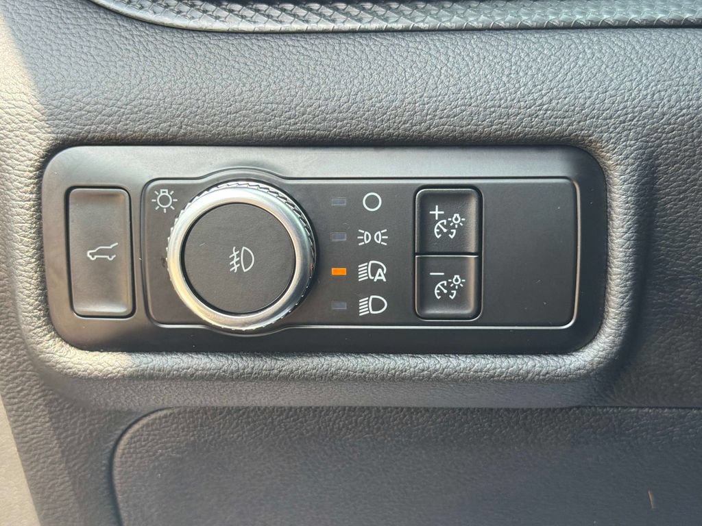 Used 2023 Ford Explorer ST w/ Equipment Group 401A AWD/4WD image 33