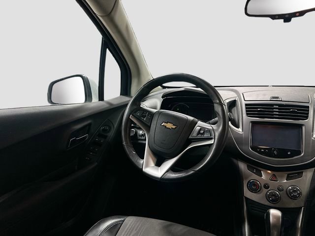 Used 2016 Chevrolet Trax LT w/ LT Convenience Package image 22