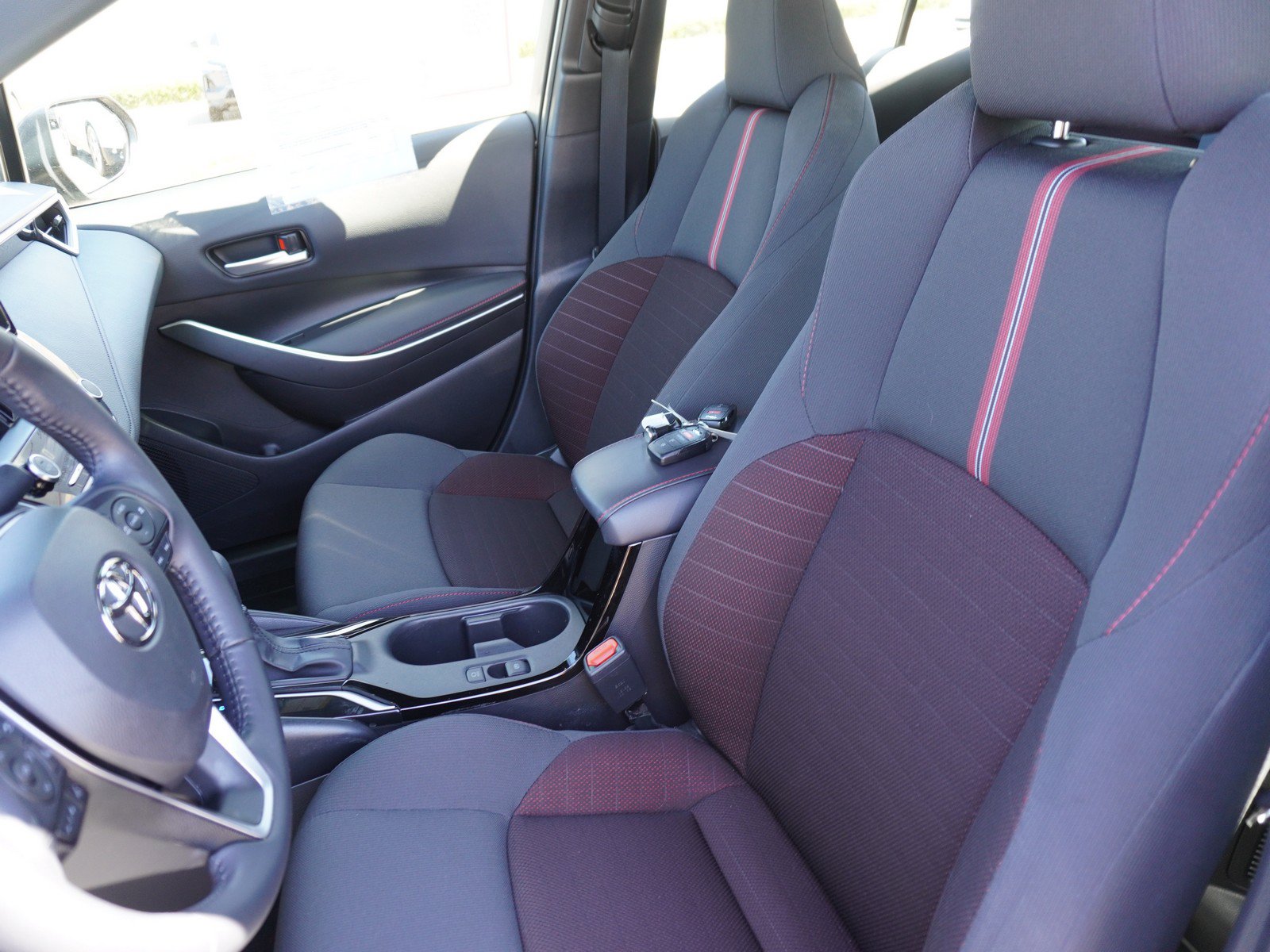 Used 2025 Toyota Corolla SE FWD image 20
