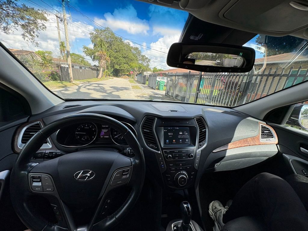 Used 2017 Hyundai Santa Fe SE w/ SE Premium Package 02 image 7