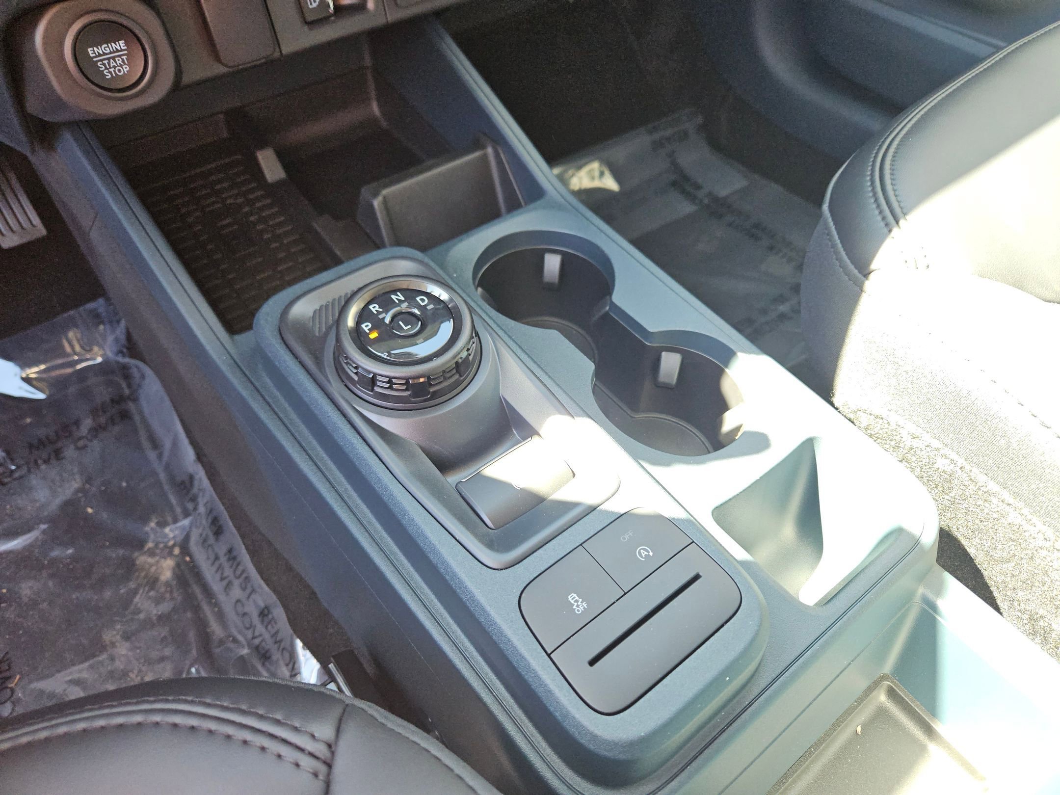 New 2025 Ford Maverick Lariat w/ Black Appearance Package image 10