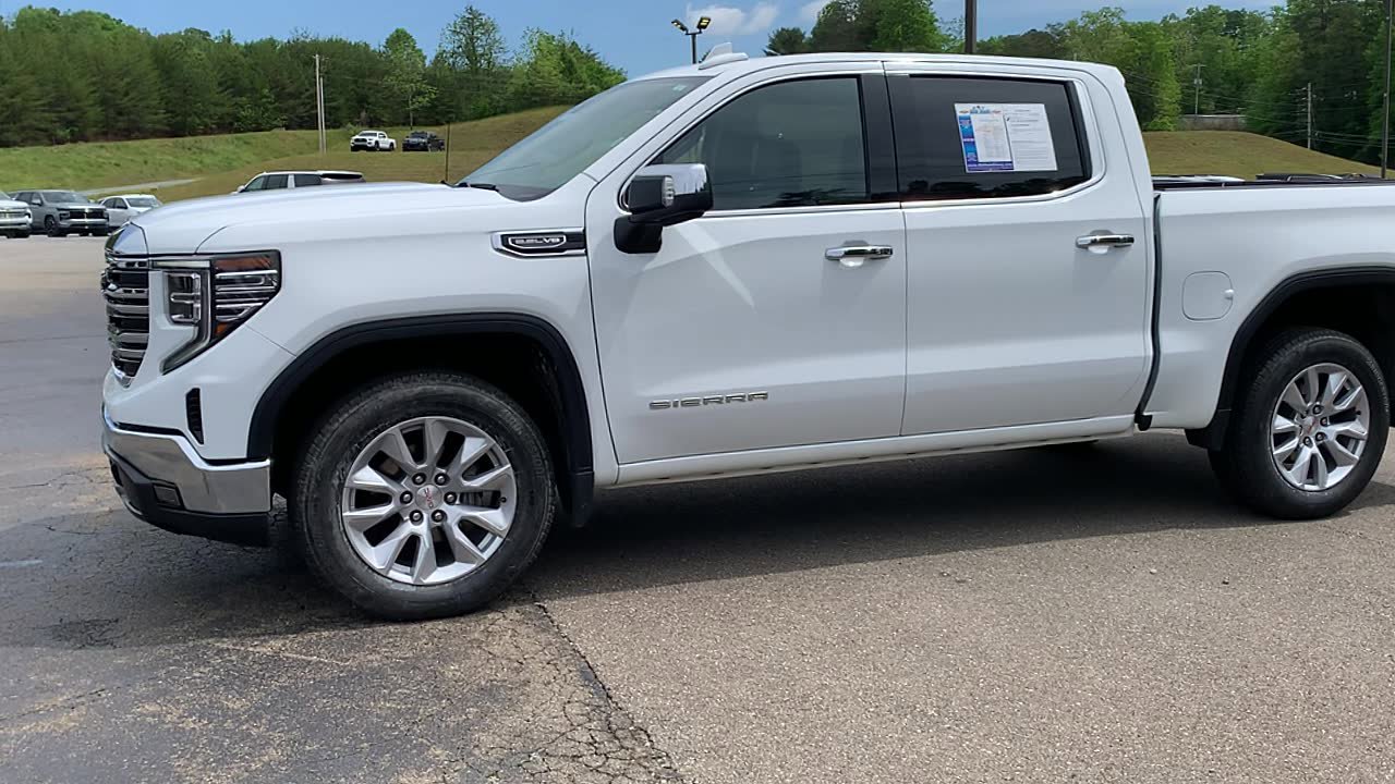 Used 2024 GMC Sierra 1500 SLT AWD/4WD image 9
