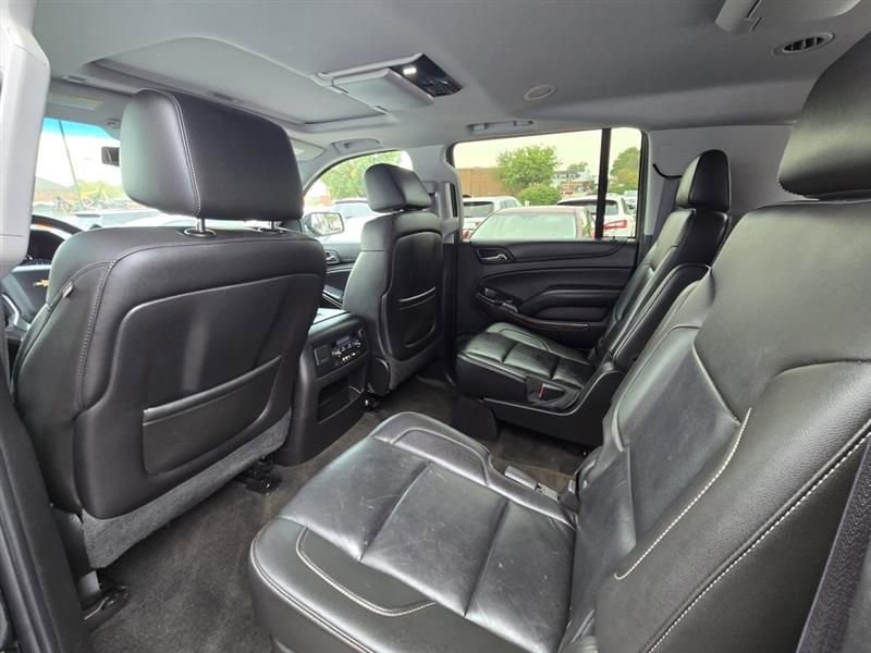 Used 2015 Chevrolet Suburban LT image 17