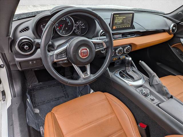 Used 2020 FIAT 124 Spider Lusso w/ Navigation & Sound Group RWD image 10