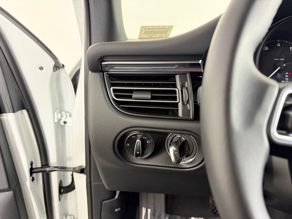 Certified 2026 Porsche Macan Turbo image 26