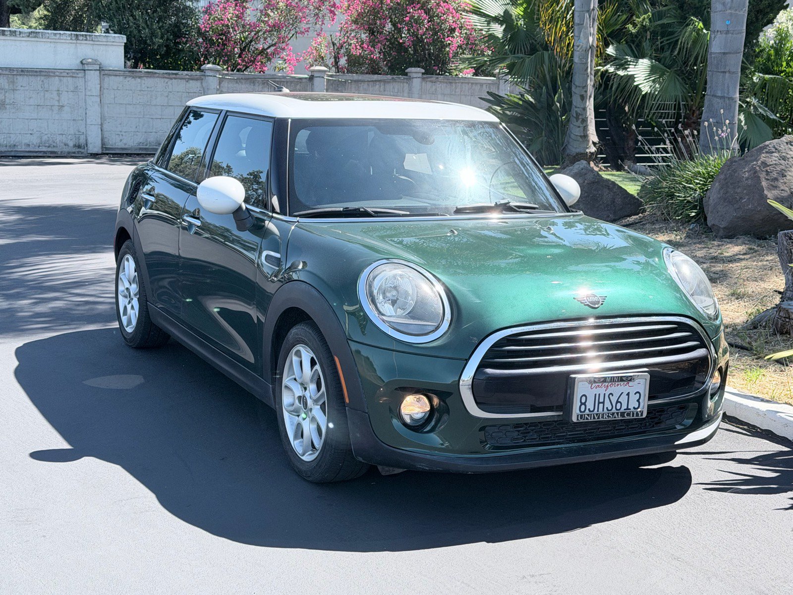 Used 2019 MINI Cooper 4-Door Hardtop FWD image 4