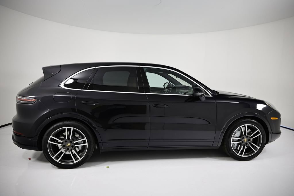 Certified 2022 Porsche Cayenne Turbo image 8