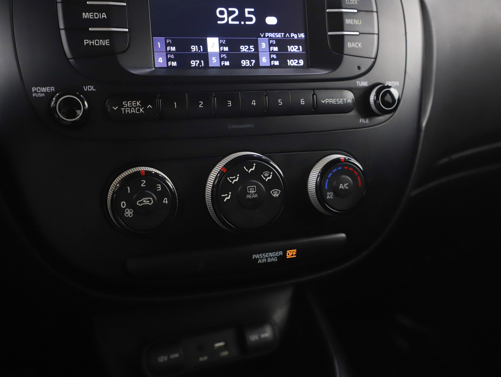 Used 2017 Kia Soul FWD image 21