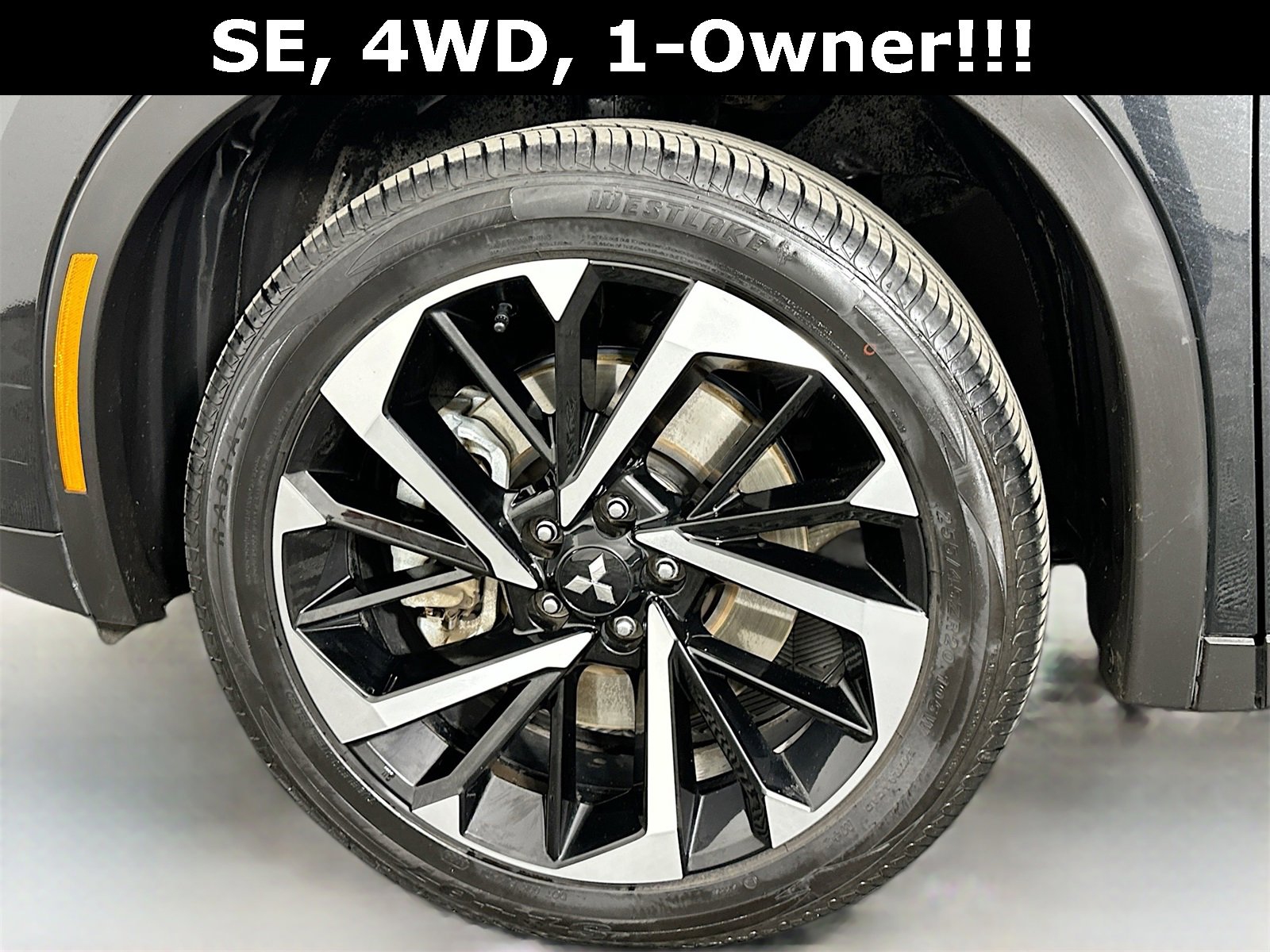 Used 2024 Mitsubishi Outlander SE image 33