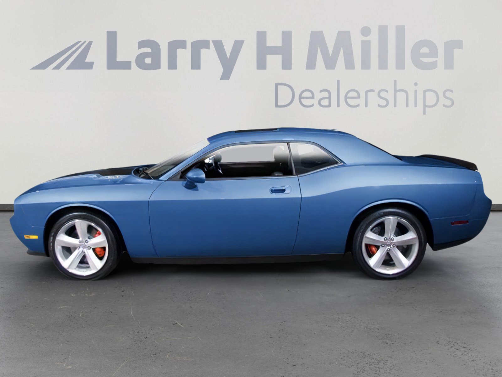 Used 2010 Dodge Challenger R/T image 1