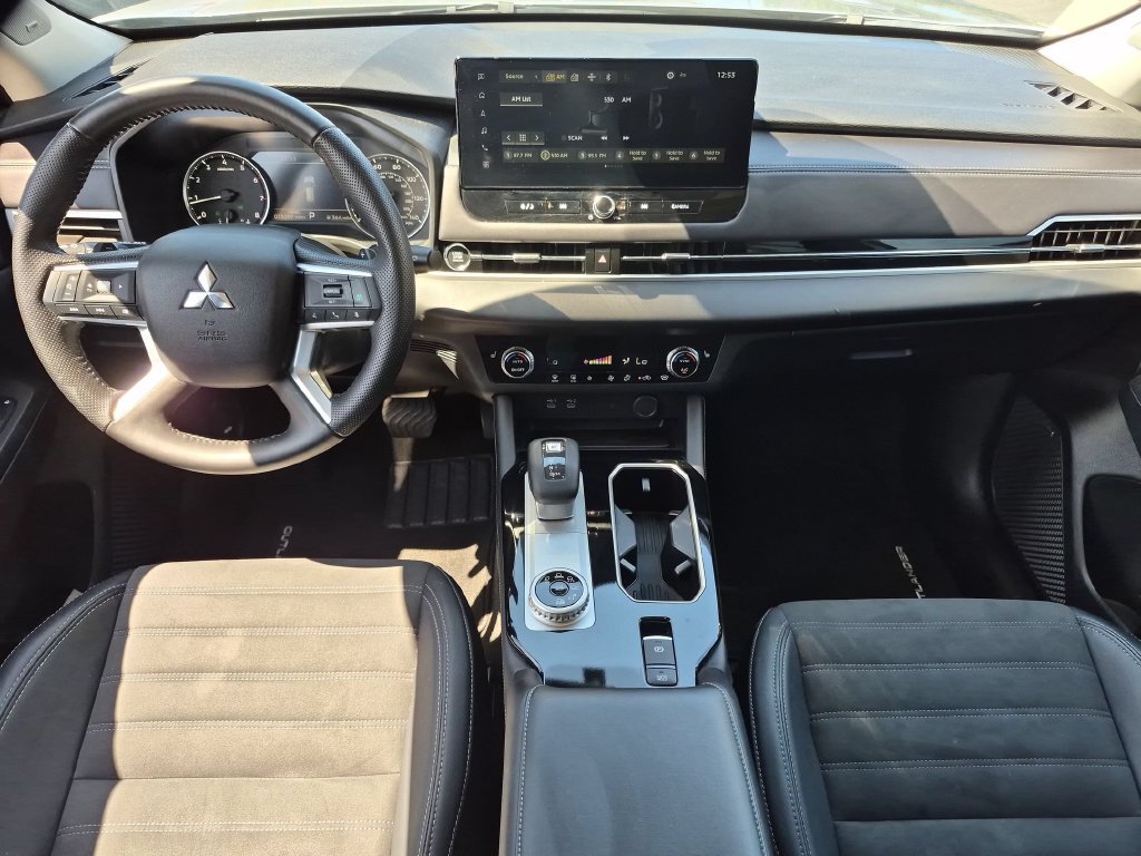 Used 2025 Mitsubishi Outlander SE AWD/4WD image 26