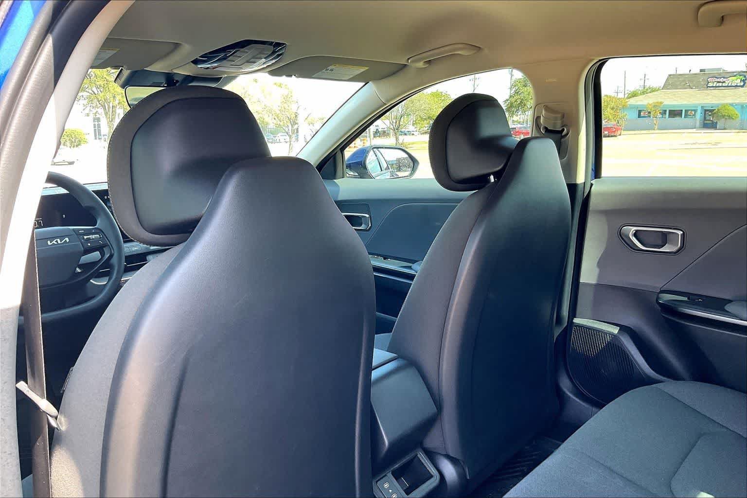 Used 2025 Kia K4 FWD image 10