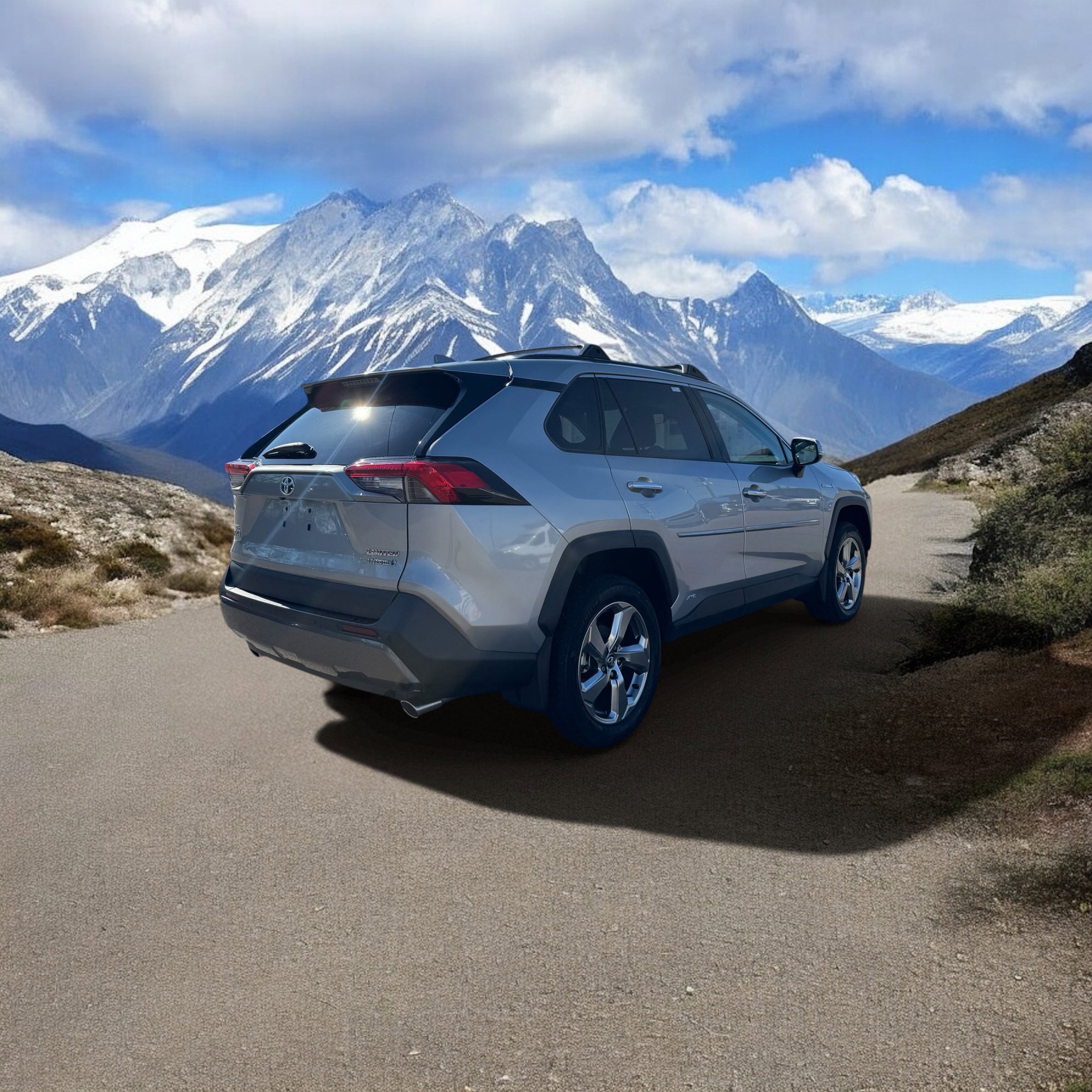 Used 2020 Toyota RAV4 Limited w/ Limited Grade Weather Package AWD/4WD image 5