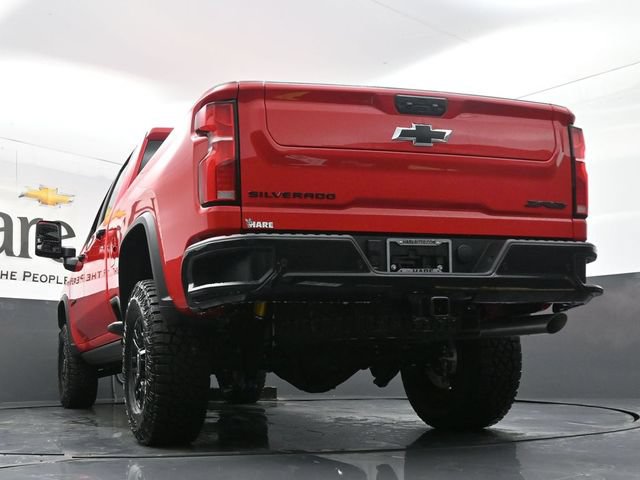 New 2026 Chevrolet Silverado 2500 ZR2 w/ LPO, Dark Essentials Package AWD/4WD image 32