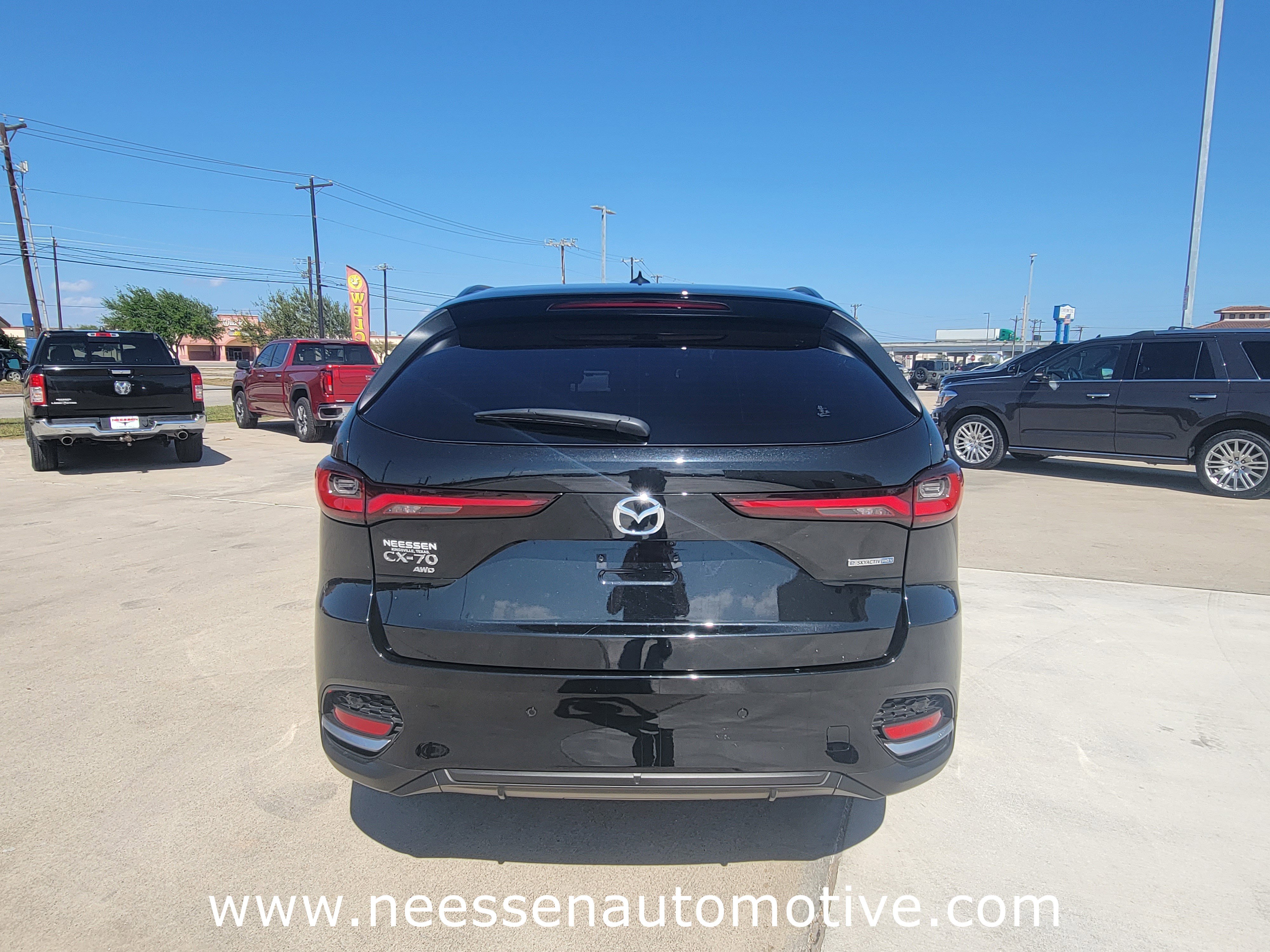 Used 2025 MAZDA CX-70 Plug-In Hybrid w/ Premium Pkg AWD/4WD image 6