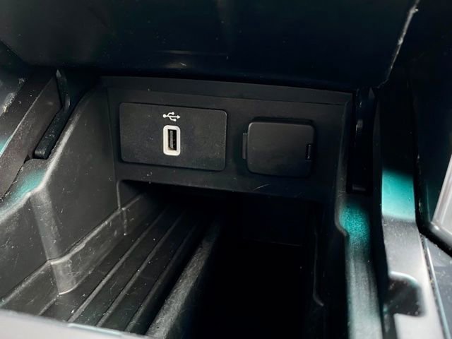 Used 2018 Ford Explorer Limited image 36