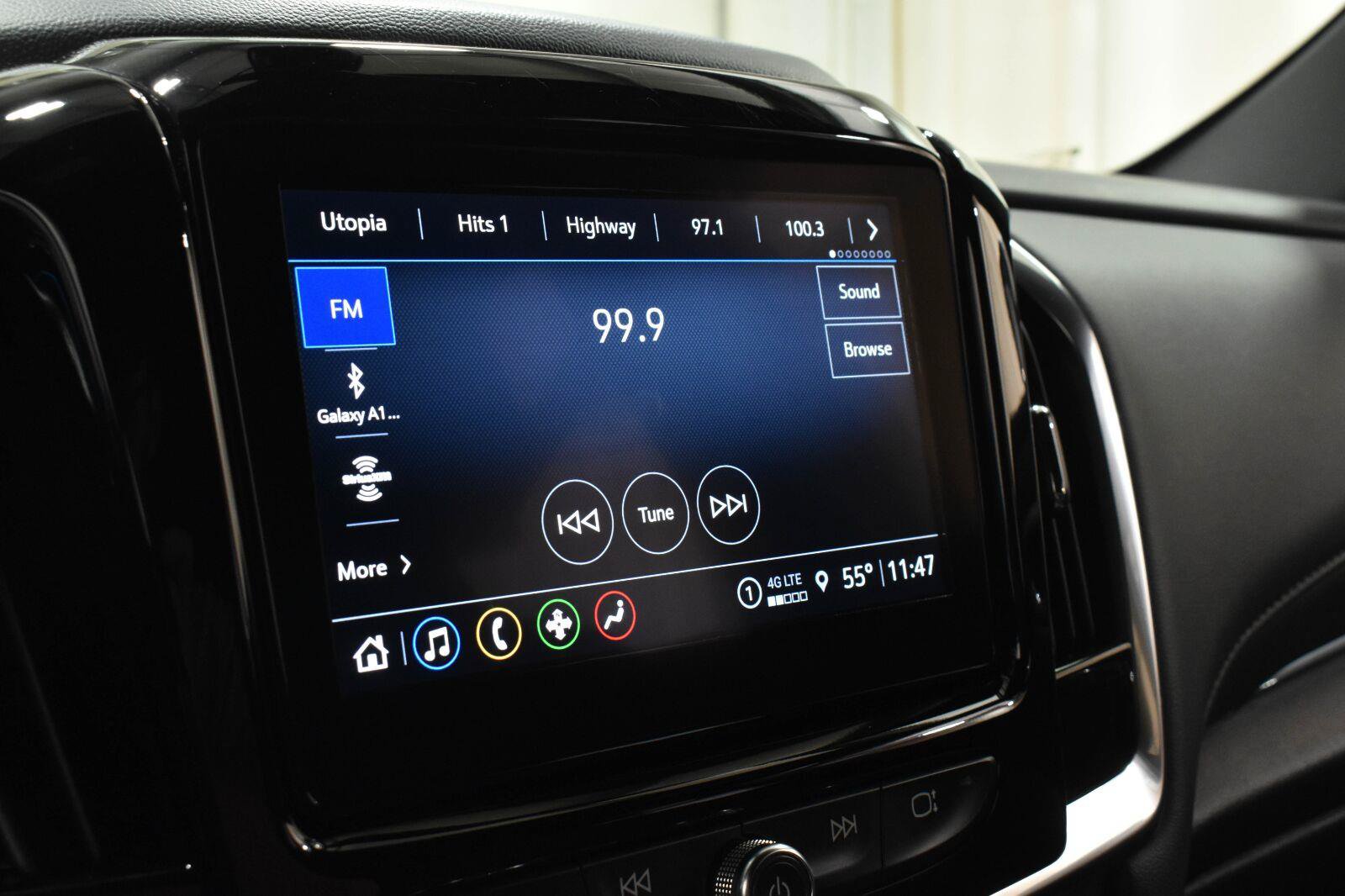 Used 2023 Chevrolet Traverse LT w/ LPO, Floor Liner Package AWD/4WD image 18