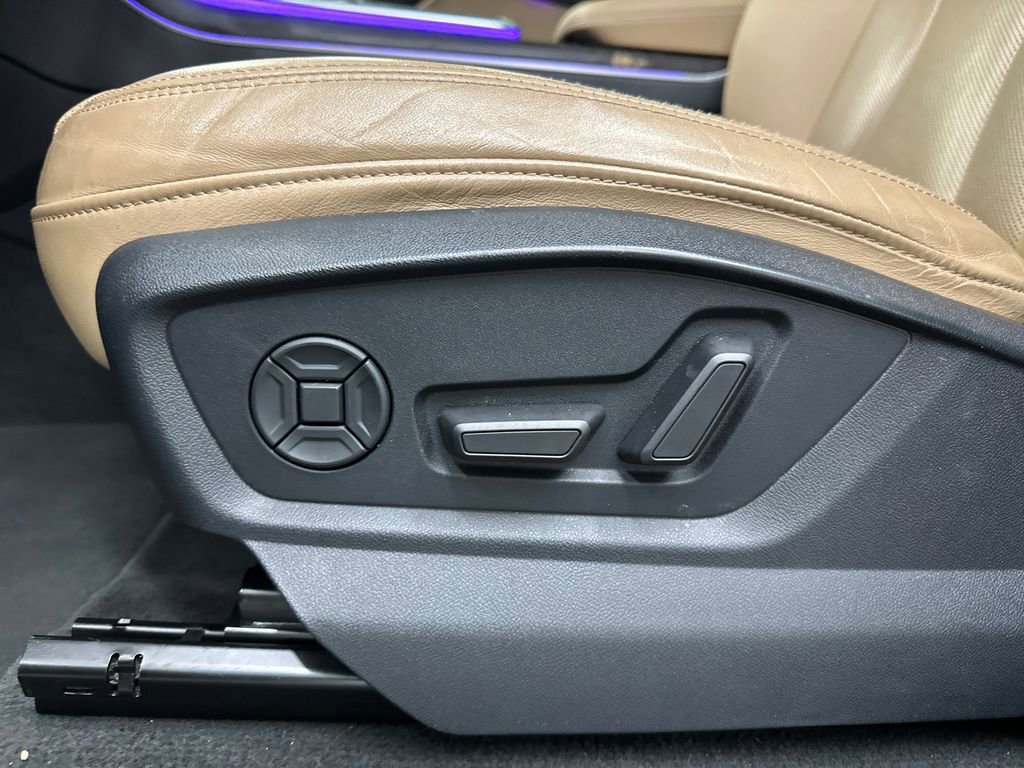 Used 2019 Audi Q8 Premium Plus w/ Premium Plus AWD/4WD image 10