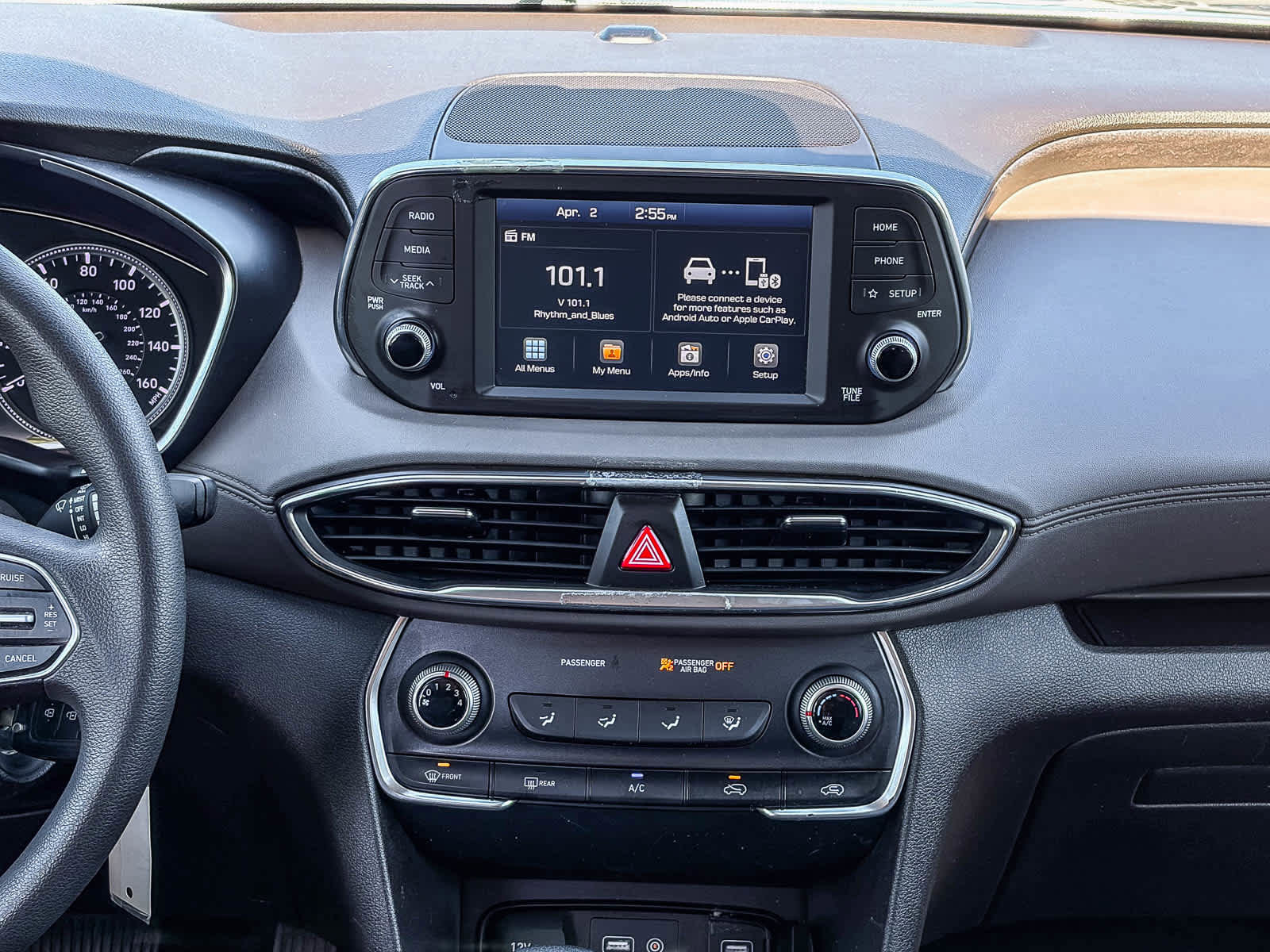 Used 2020 Hyundai Santa Fe SE AWD/4WD image 10
