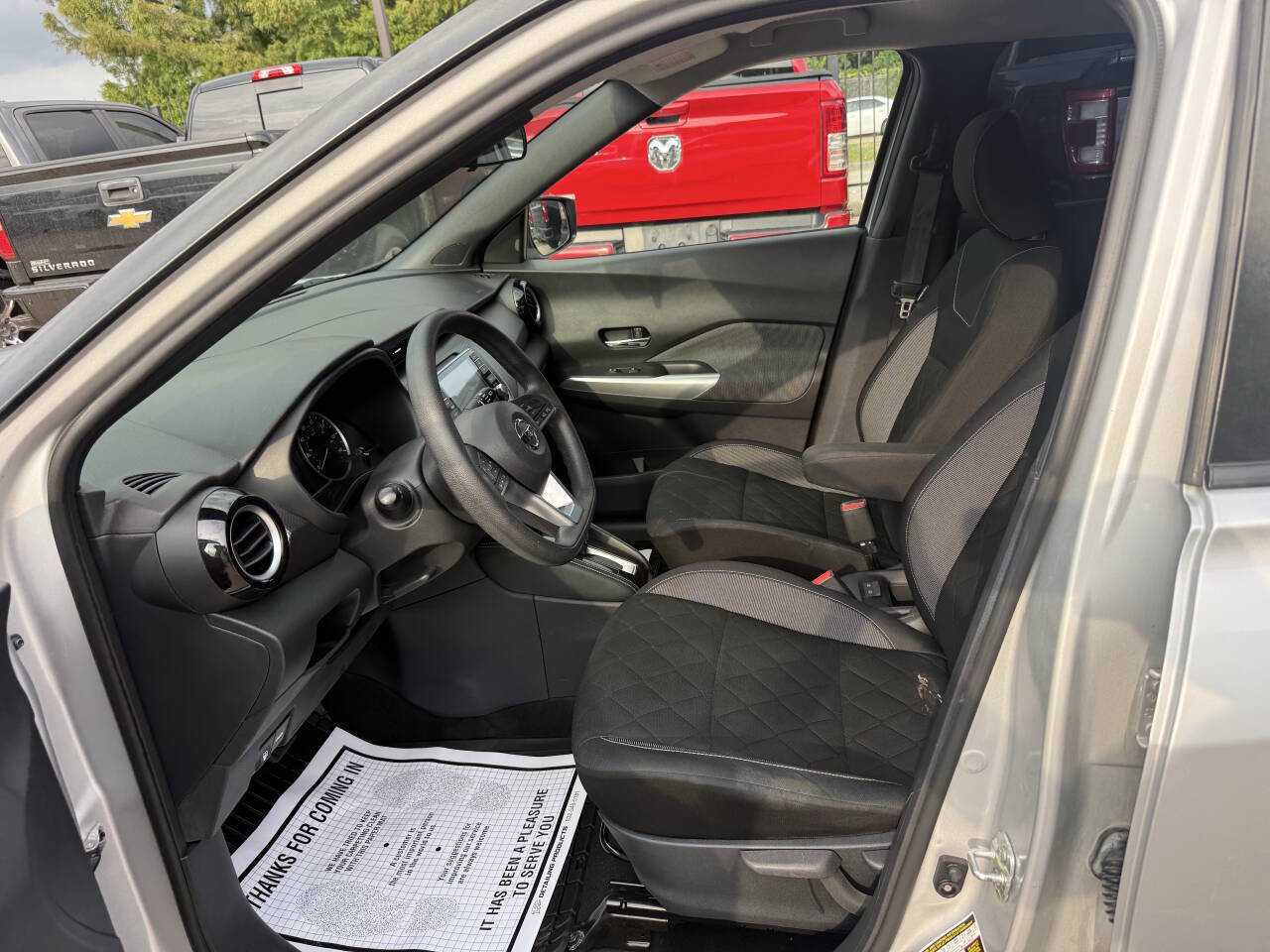 Used 2020 Nissan Kicks SV FWD image 7